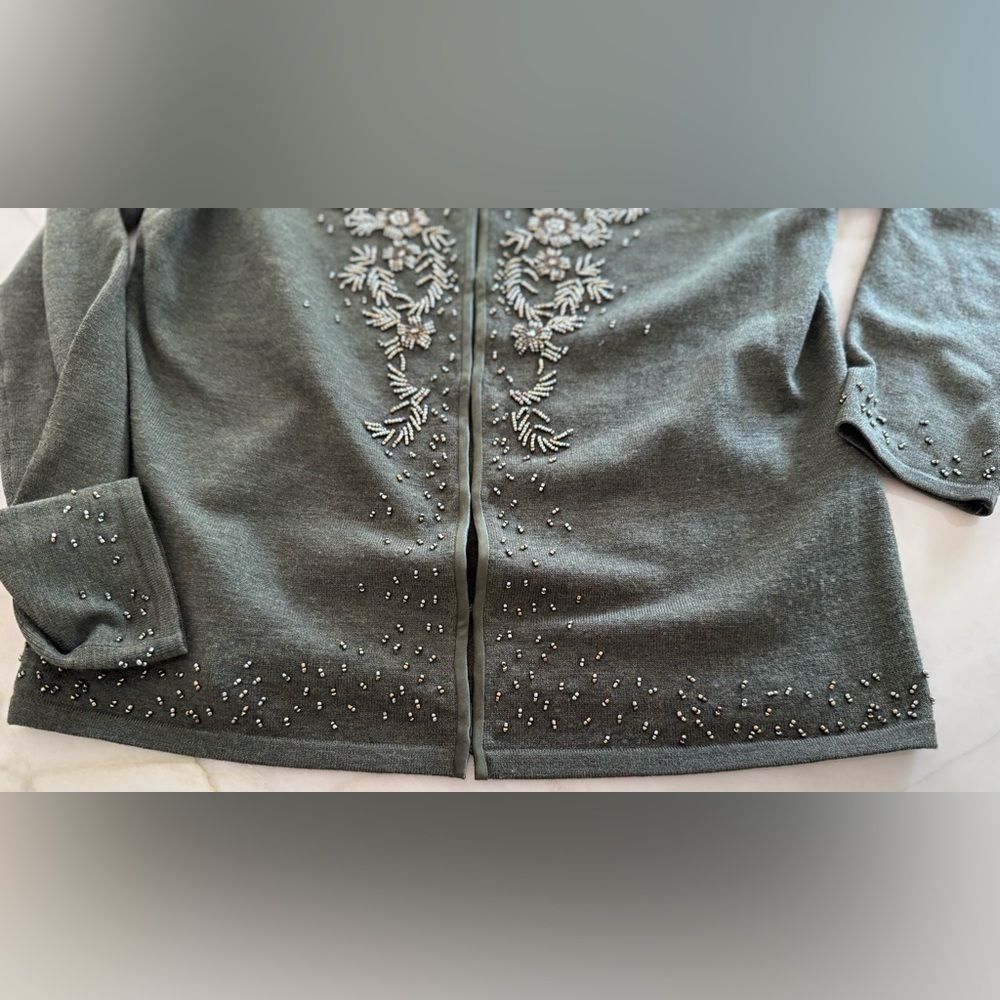 Ann Taylor Ultra Fine Merino Wool Beaded Cardigan Sz S - Picture 7 of 11